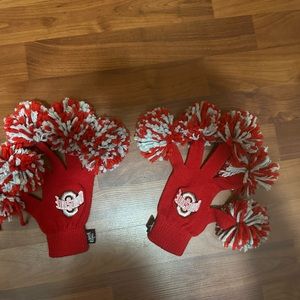 Ohio State spirit finger gloves